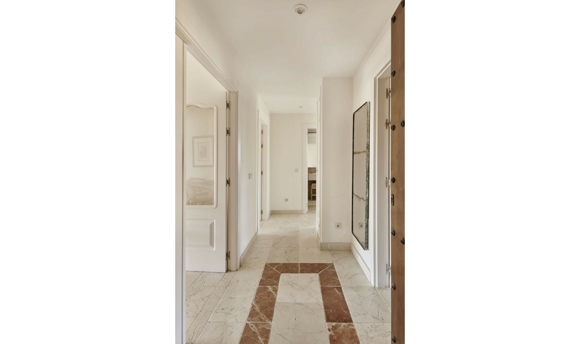 Resale - Apartment -
El Paraiso