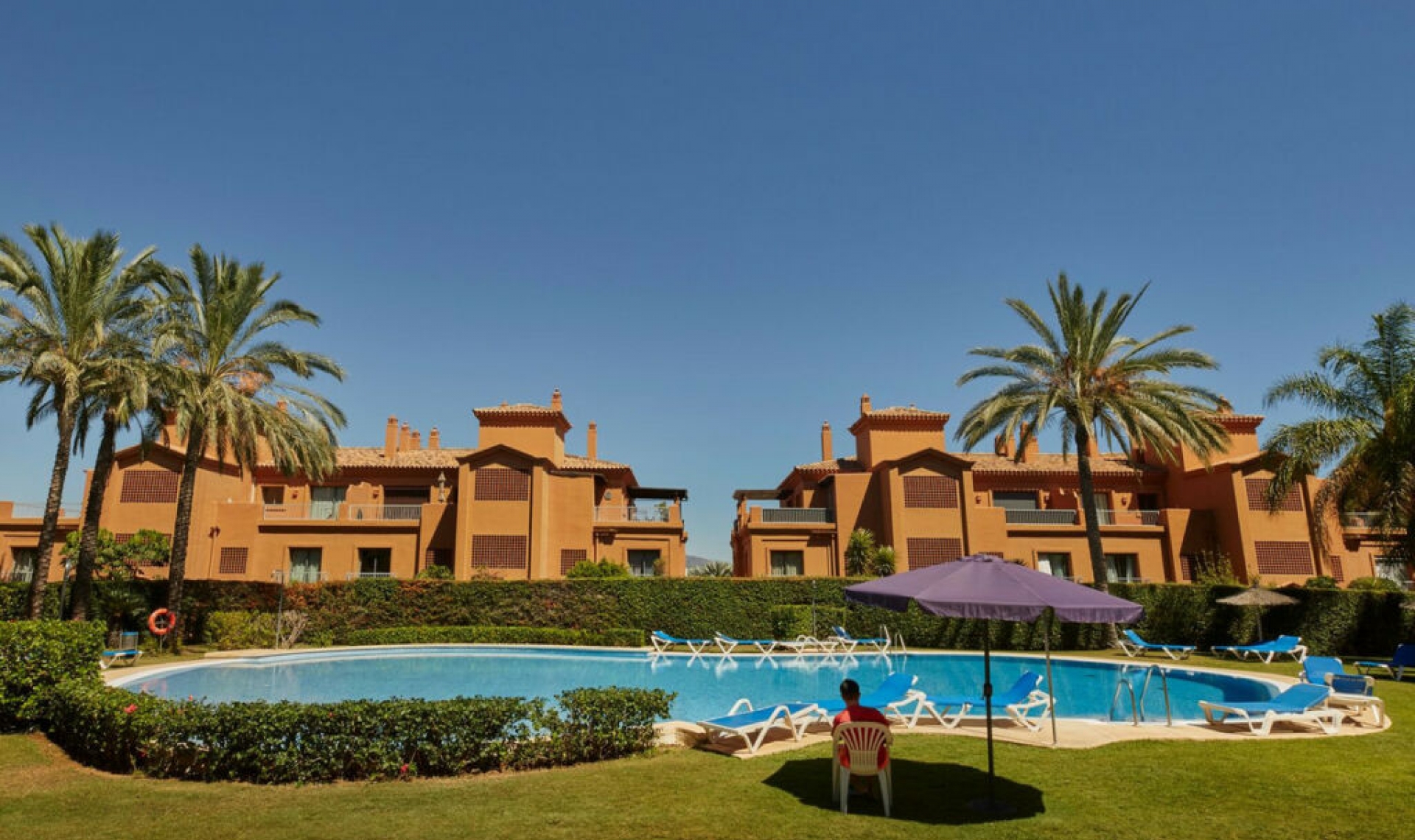 Resale - Apartment -
El Paraiso