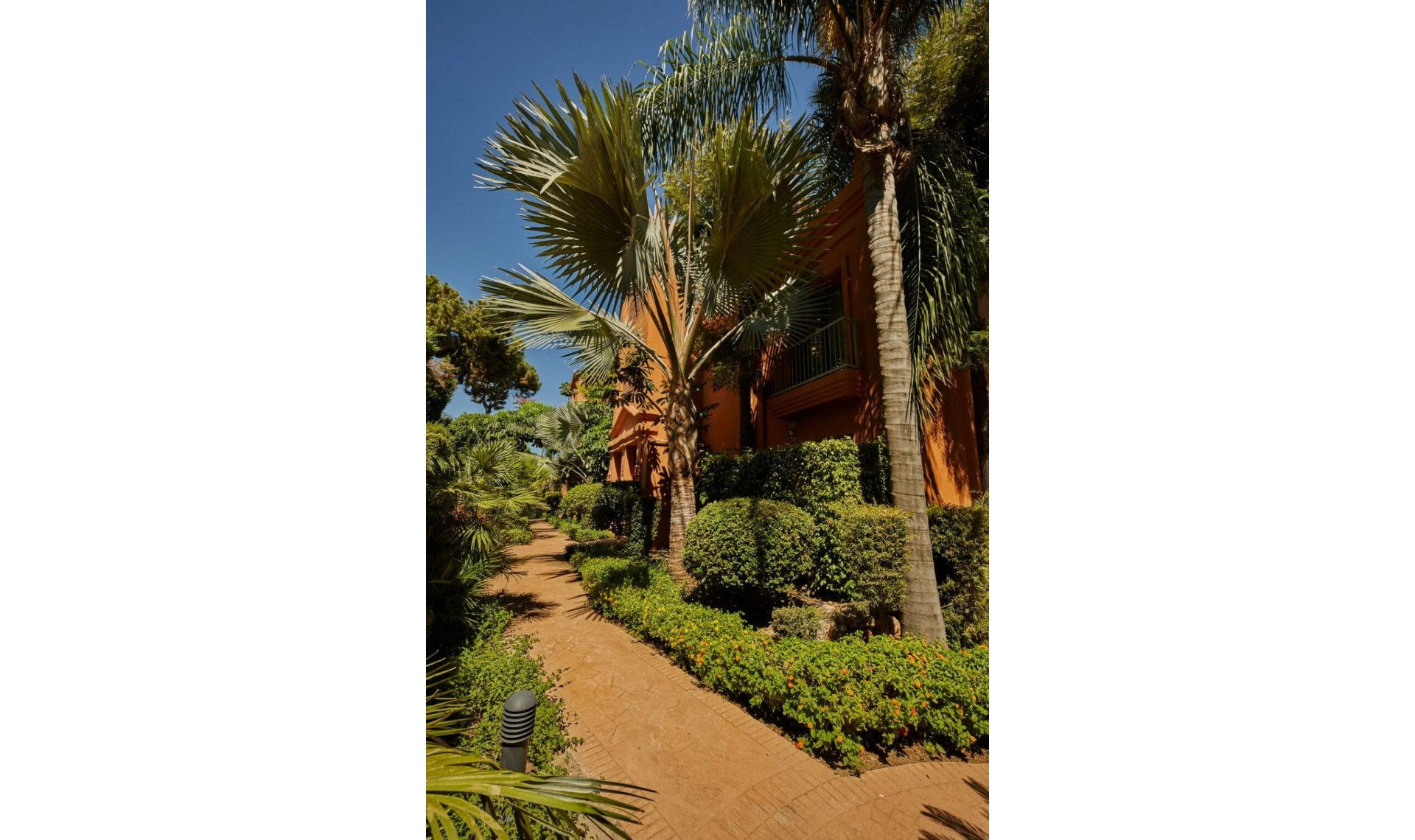 Resale - Apartment -
El Paraiso