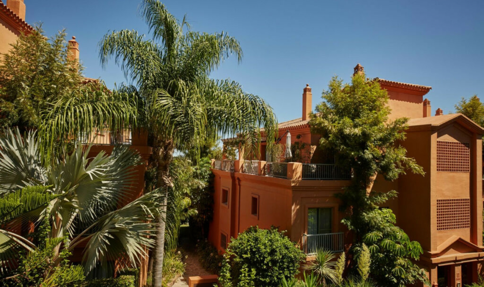 Resale - Apartment -
El Paraiso