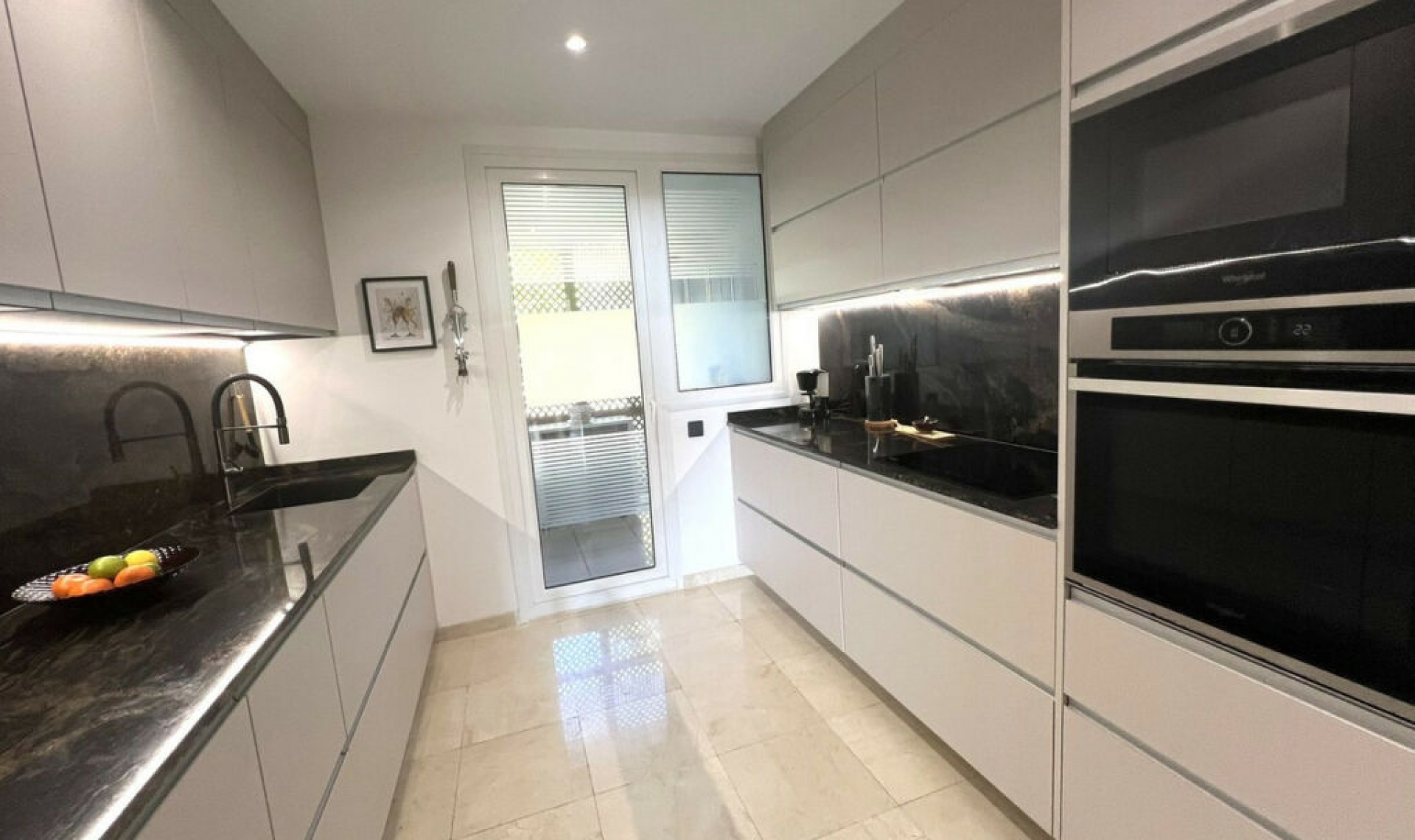 Resale - Apartment -
El Paraiso