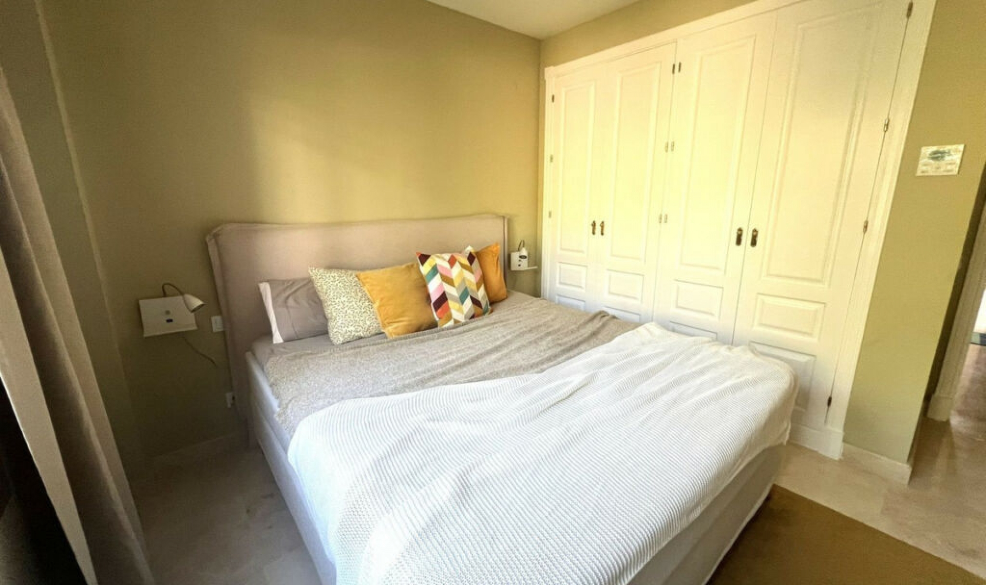 Resale - Apartment -
El Paraiso