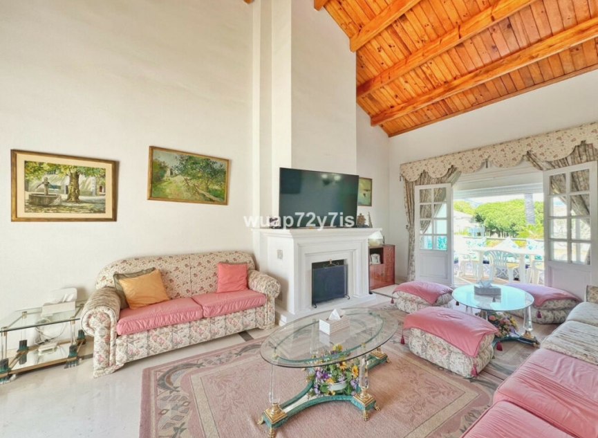 Resale - Apartment -
El Presidente