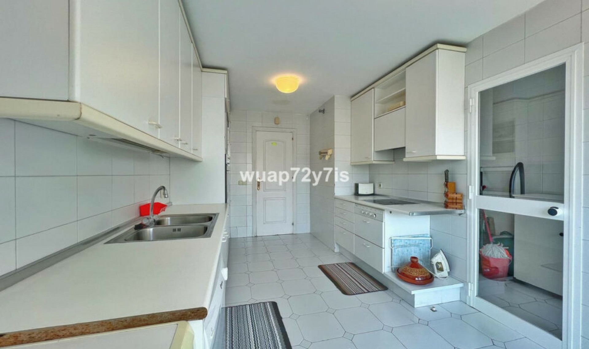 Resale - Apartment -
El Presidente