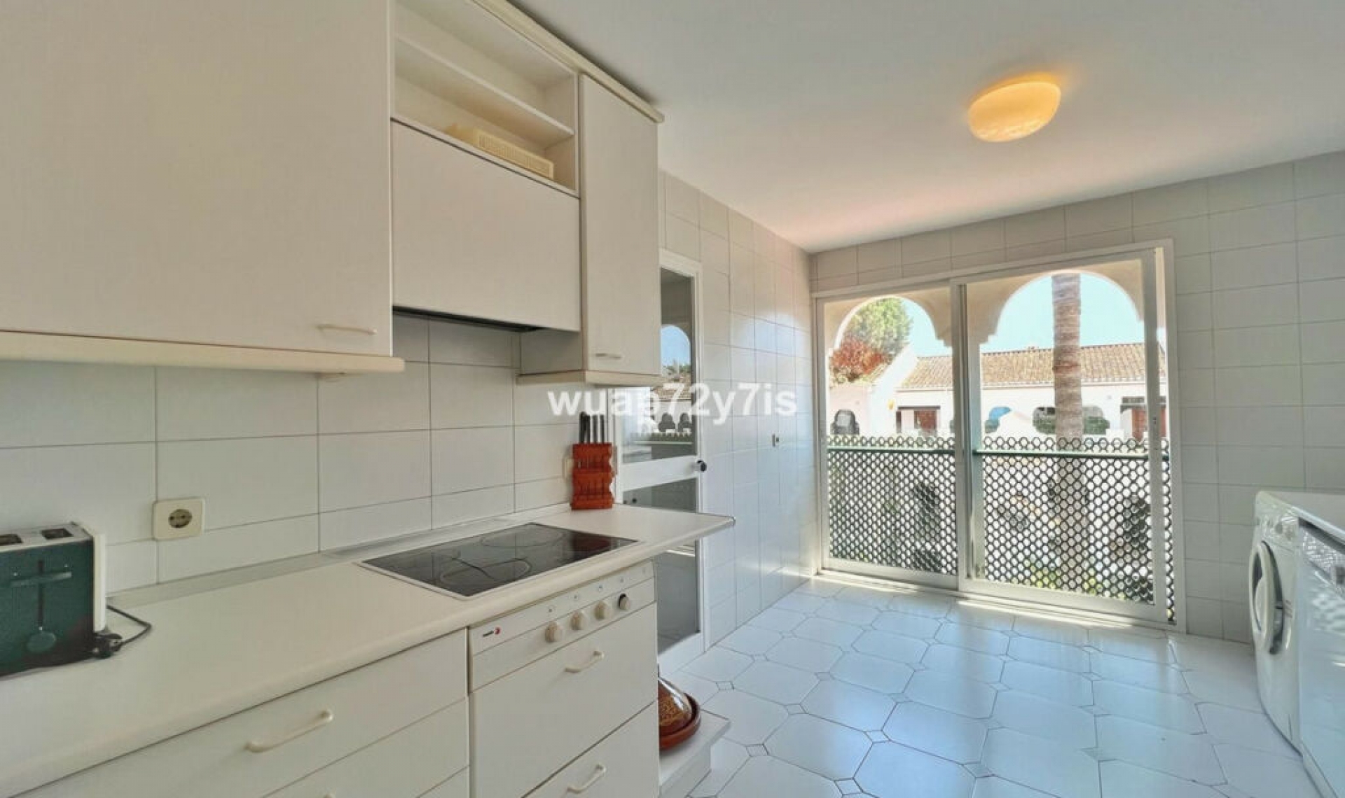 Resale - Apartment -
El Presidente