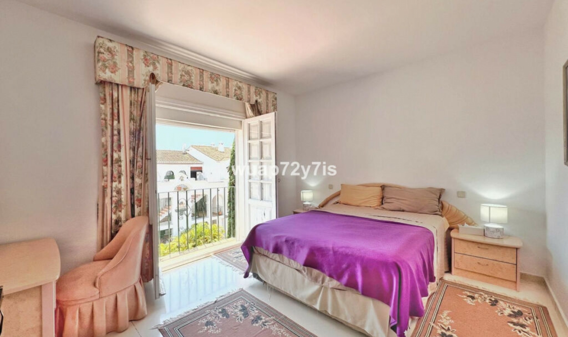 Resale - Apartment -
El Presidente