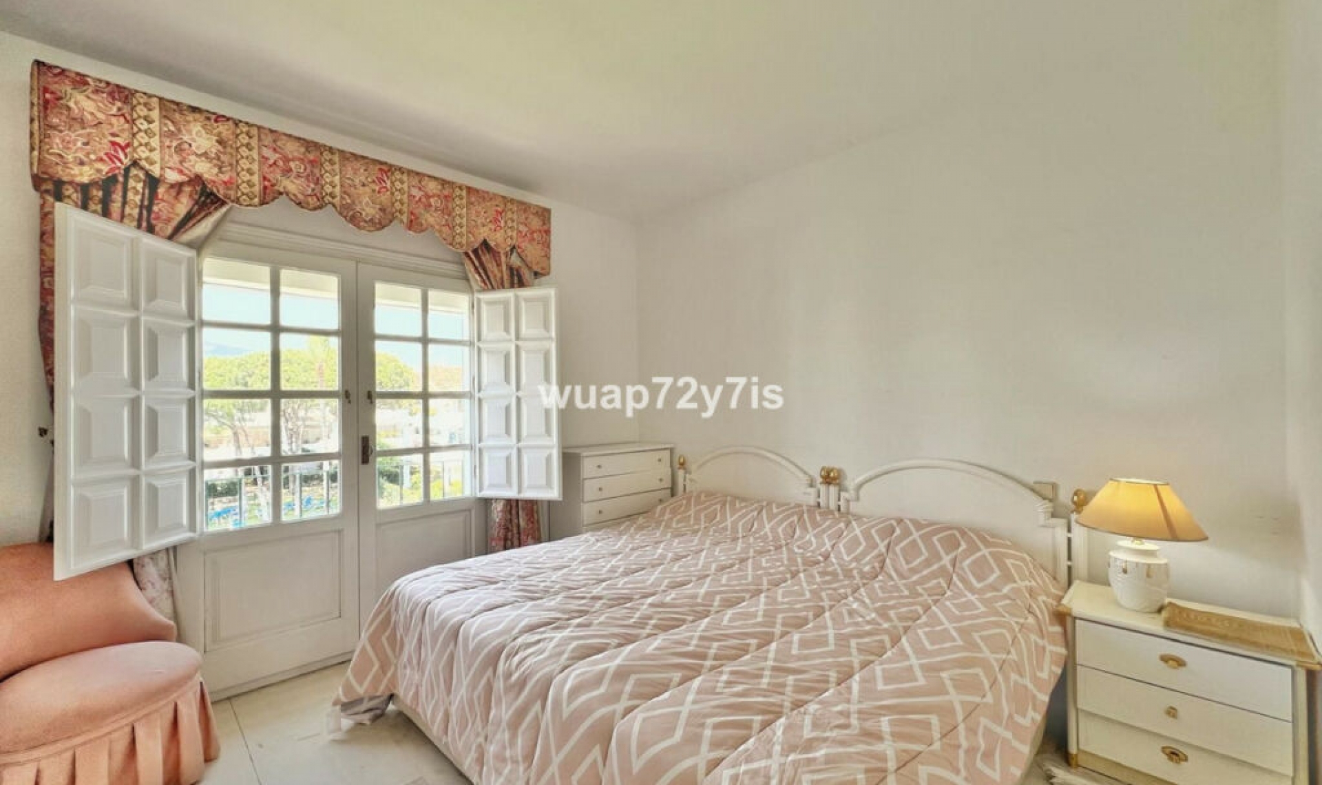Resale - Apartment -
El Presidente