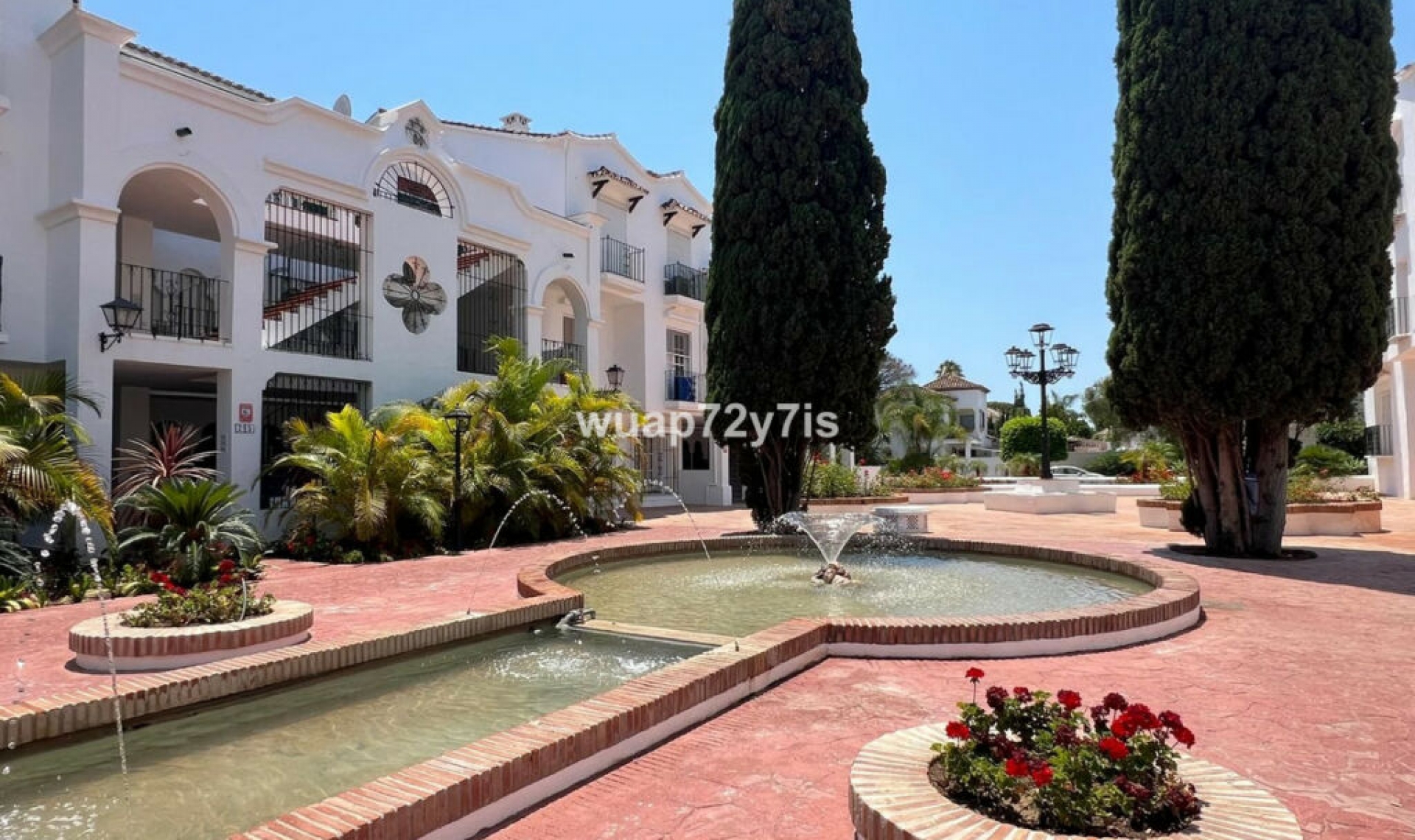 Resale - Apartment -
El Presidente