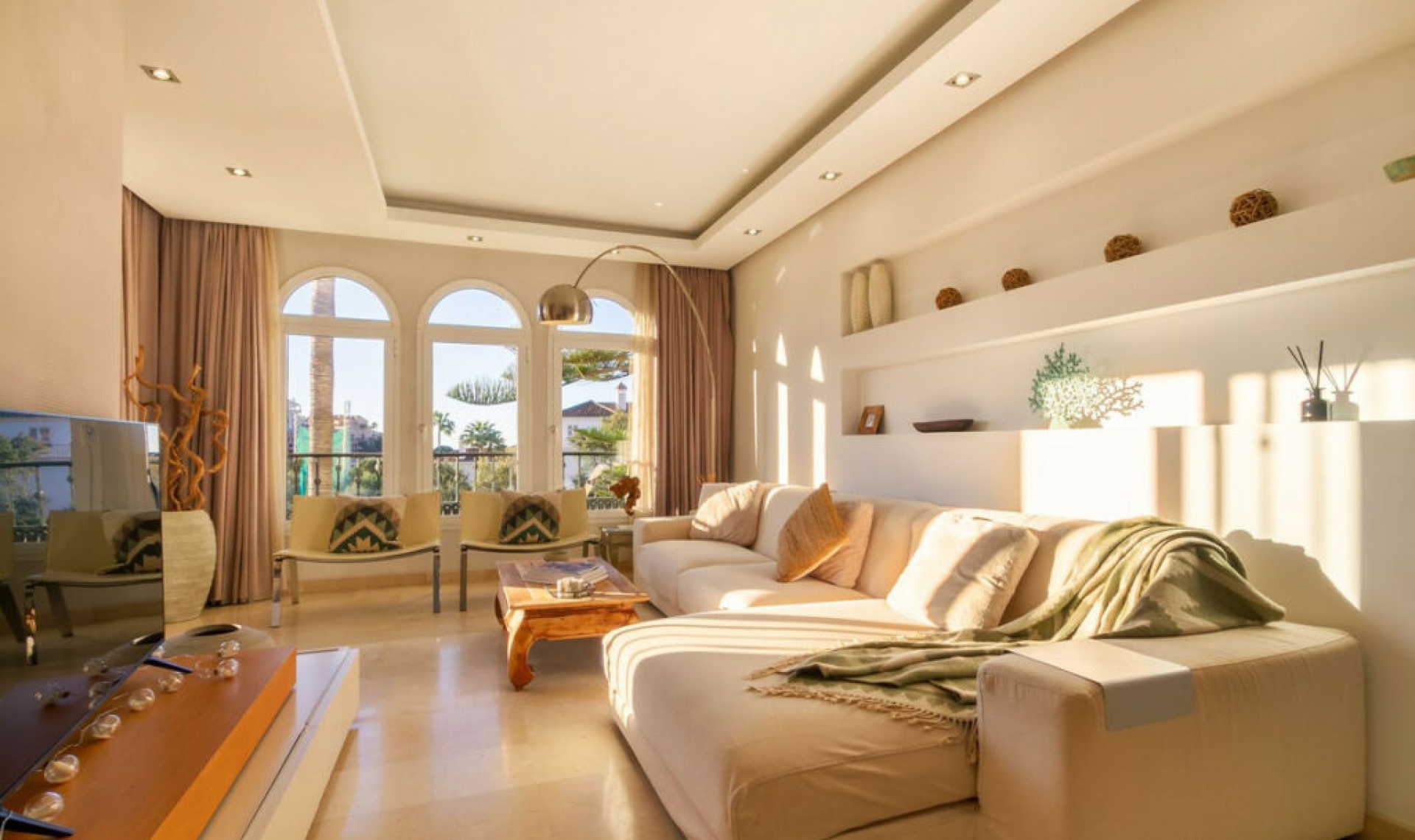 Resale - Apartment -
Elviria