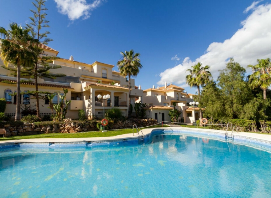 Resale - Apartment -
Elviria