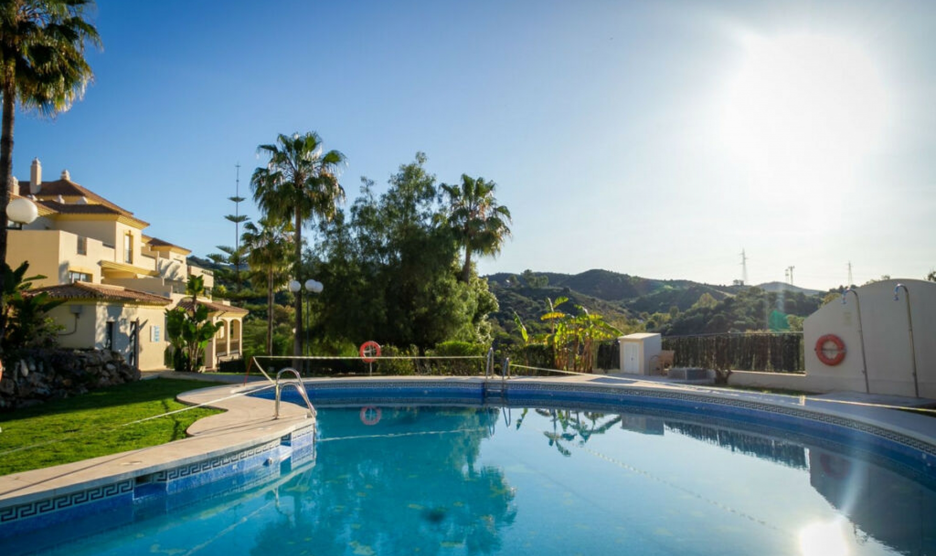 Resale - Apartment -
Elviria