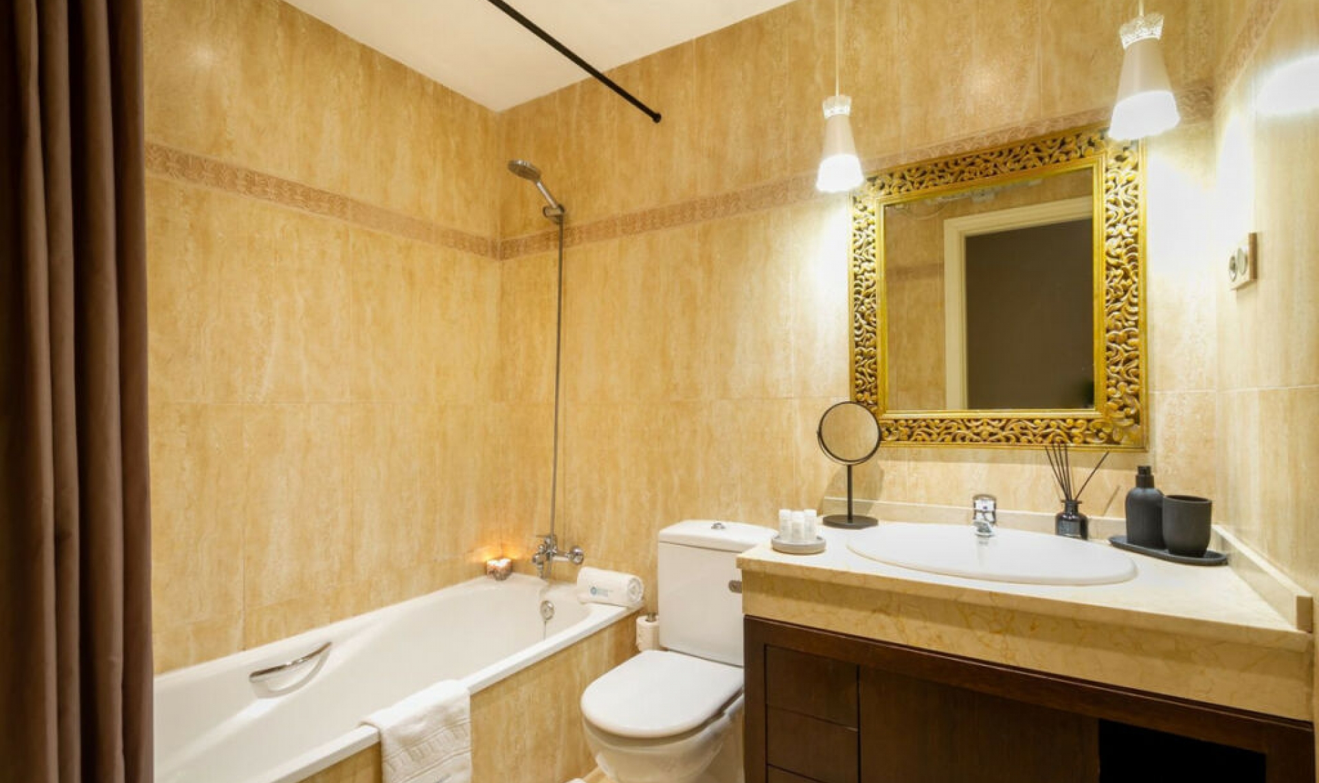 Resale - Apartment -
Elviria