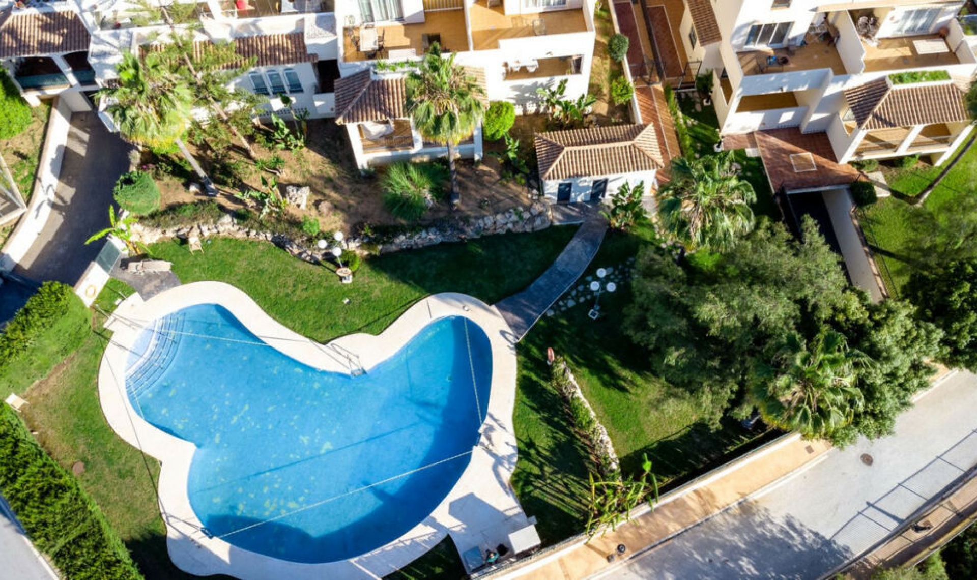 Resale - Apartment -
Elviria