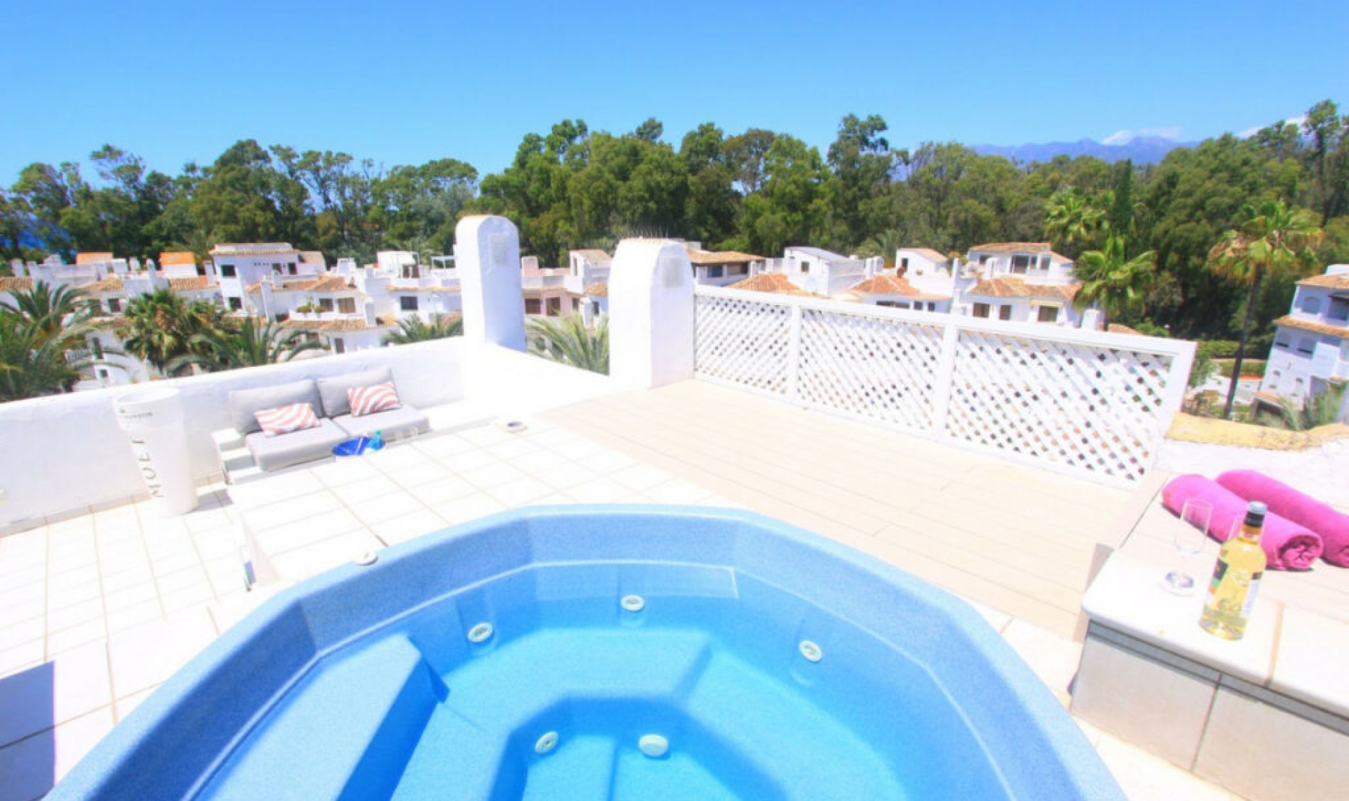 Resale - Apartment -
Elviria