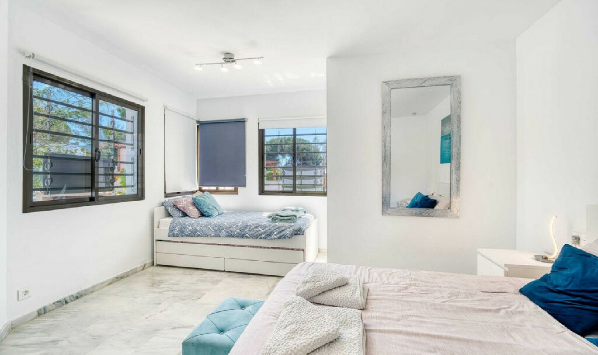 Resale - Apartment -
Elviria
