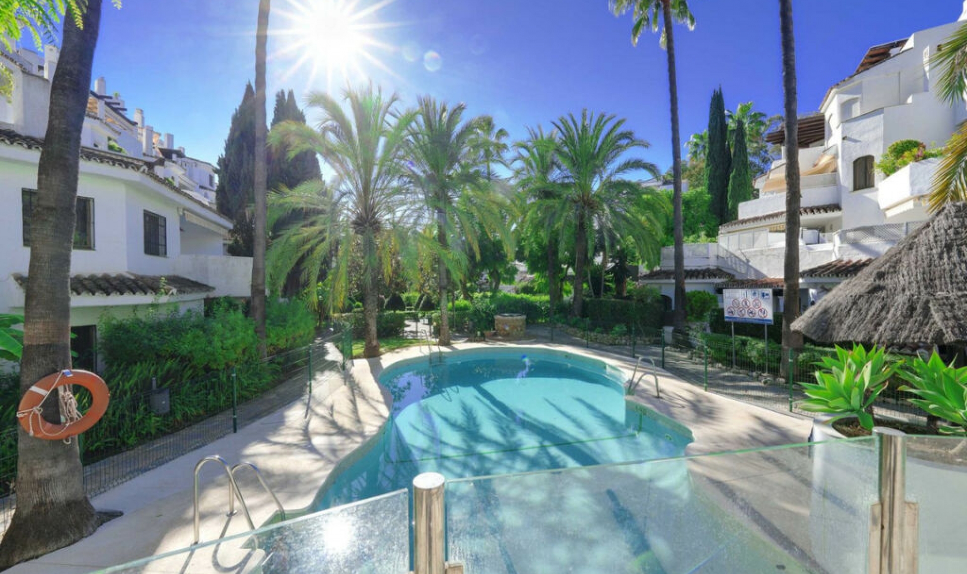 Resale - Apartment -
Elviria