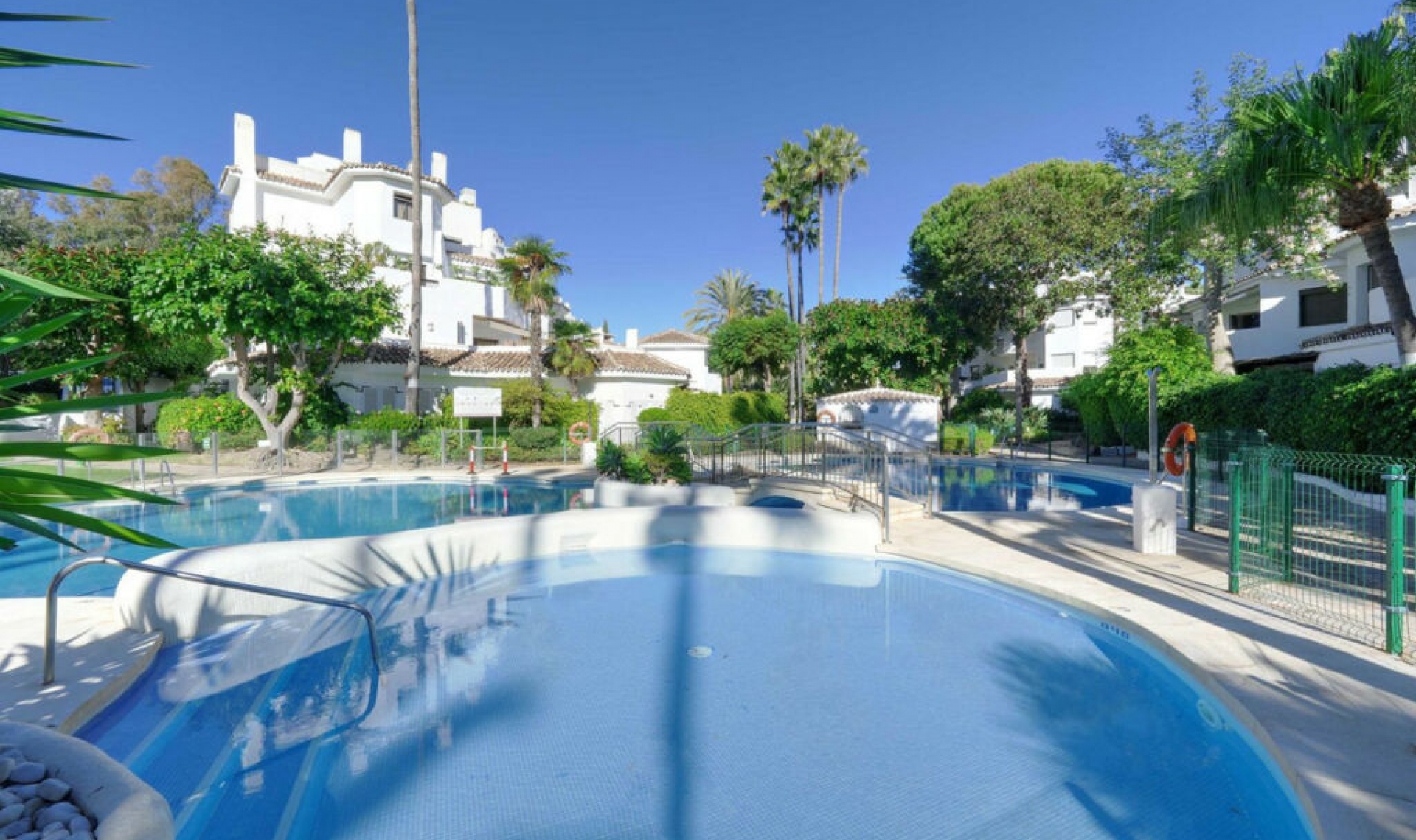 Resale - Apartment -
Elviria