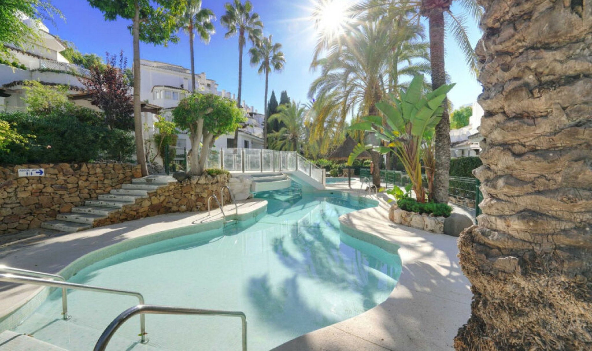 Resale - Apartment -
Elviria