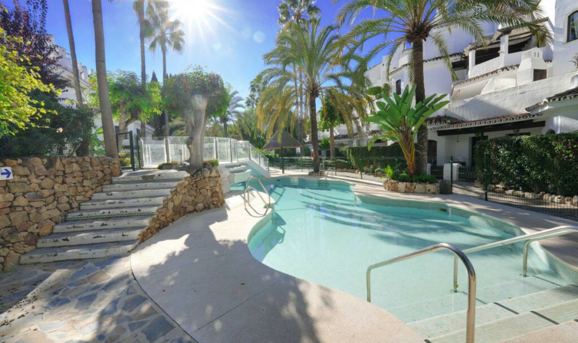 Resale - Apartment -
Elviria