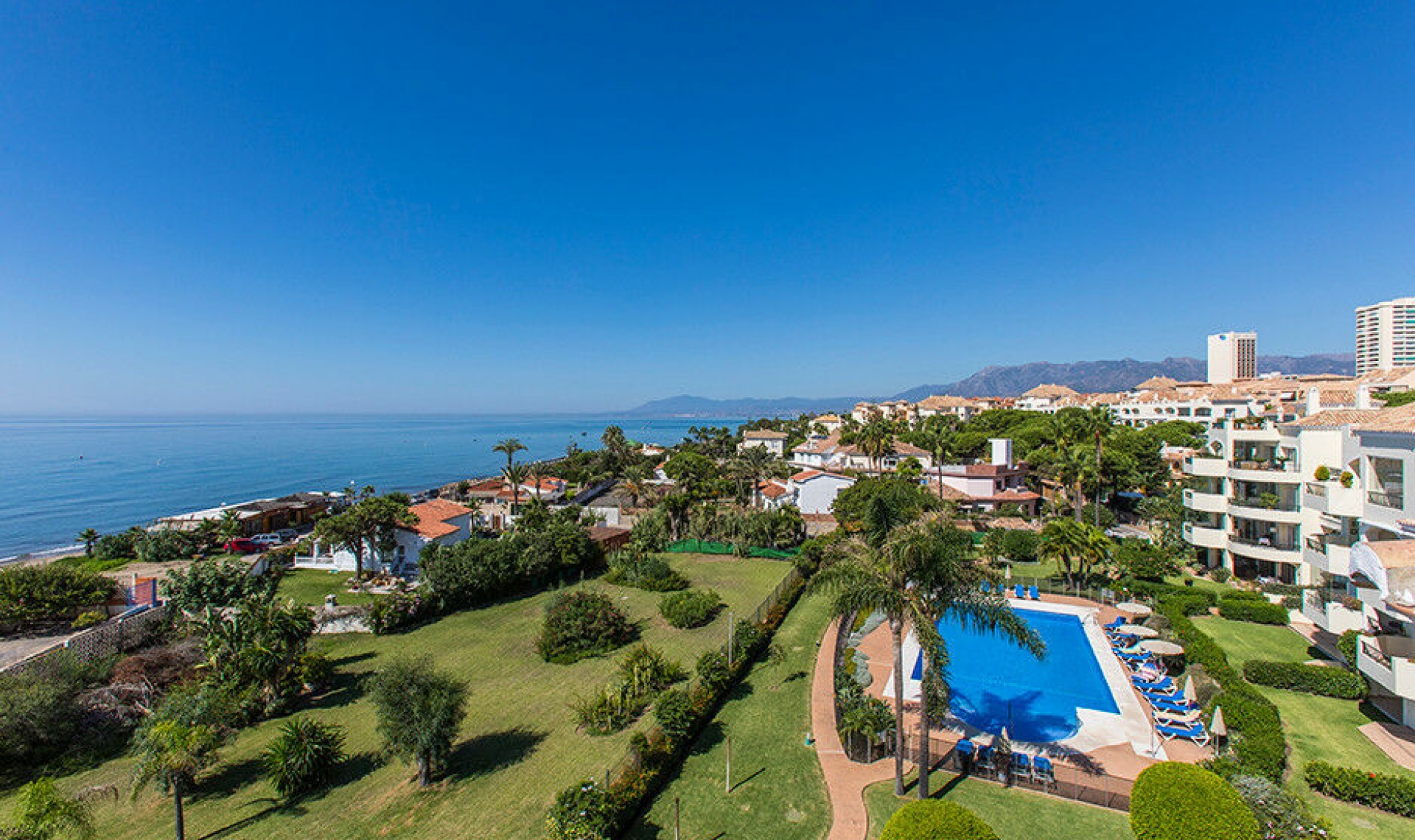 Resale - Apartment -
Elviria