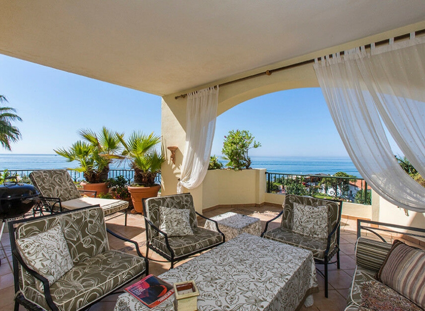 Resale - Apartment -
Elviria