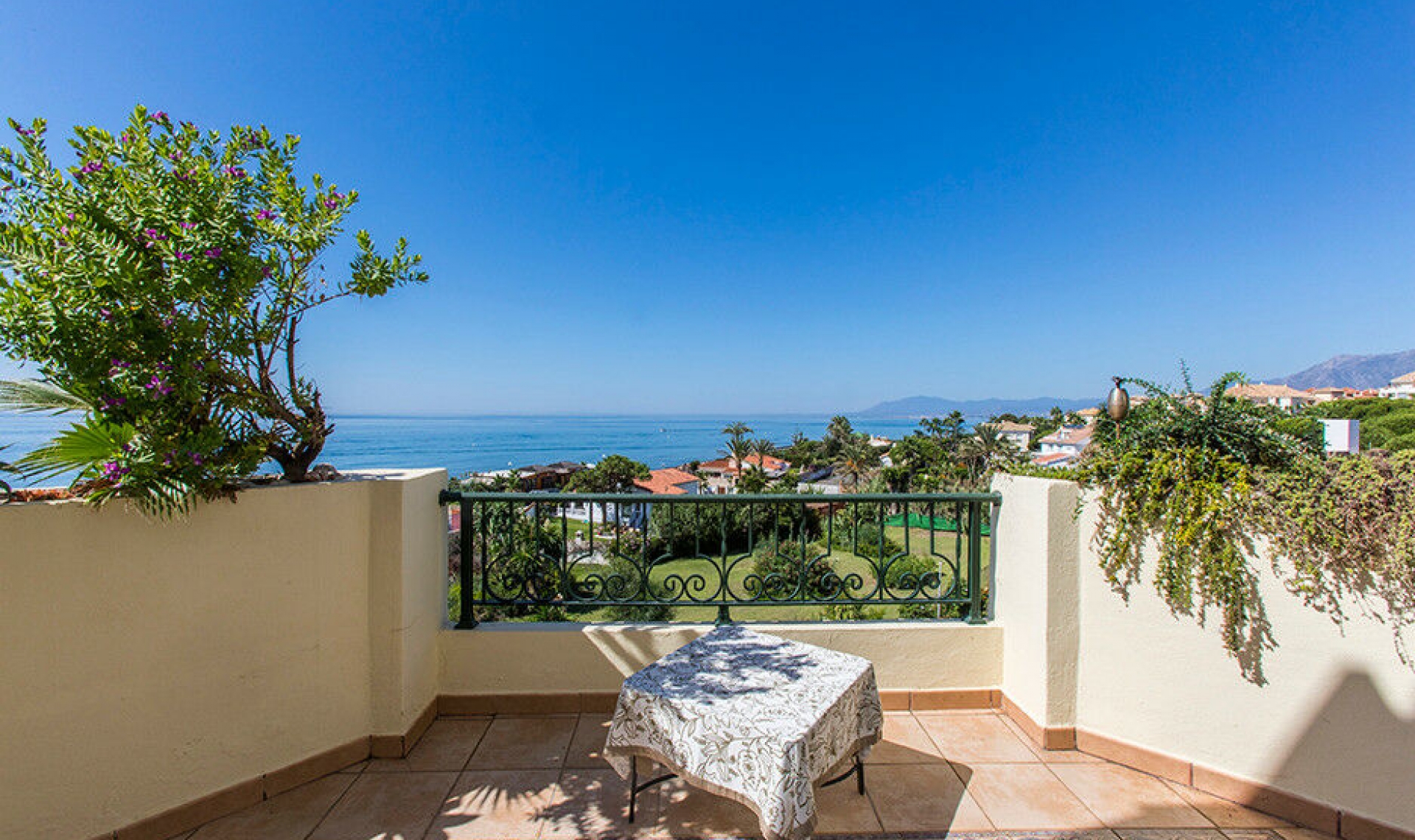 Resale - Apartment -
Elviria