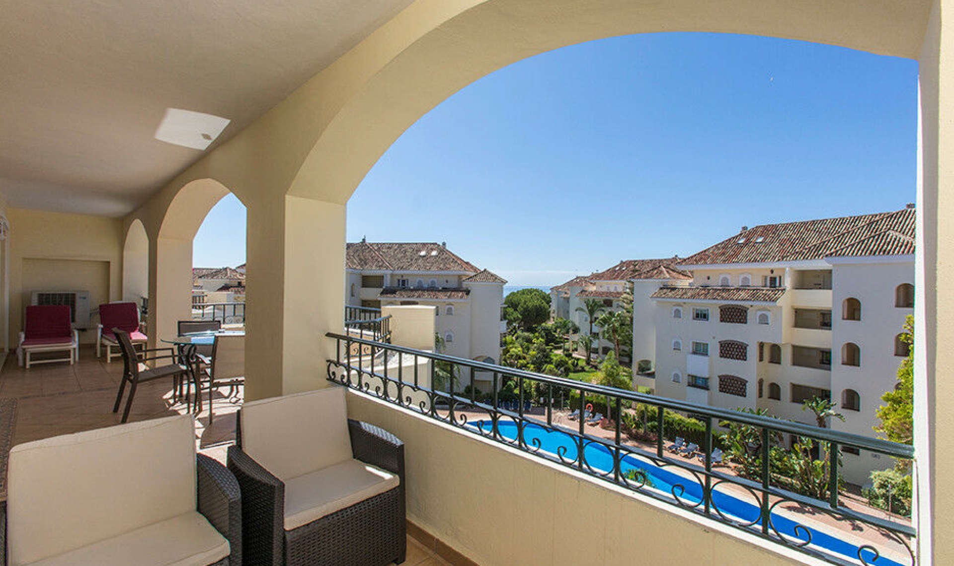 Resale - Apartment -
Elviria