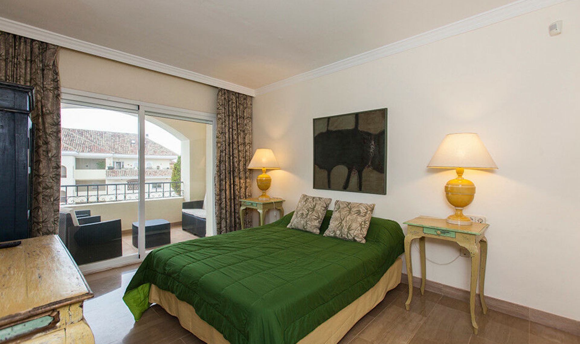 Resale - Apartment -
Elviria