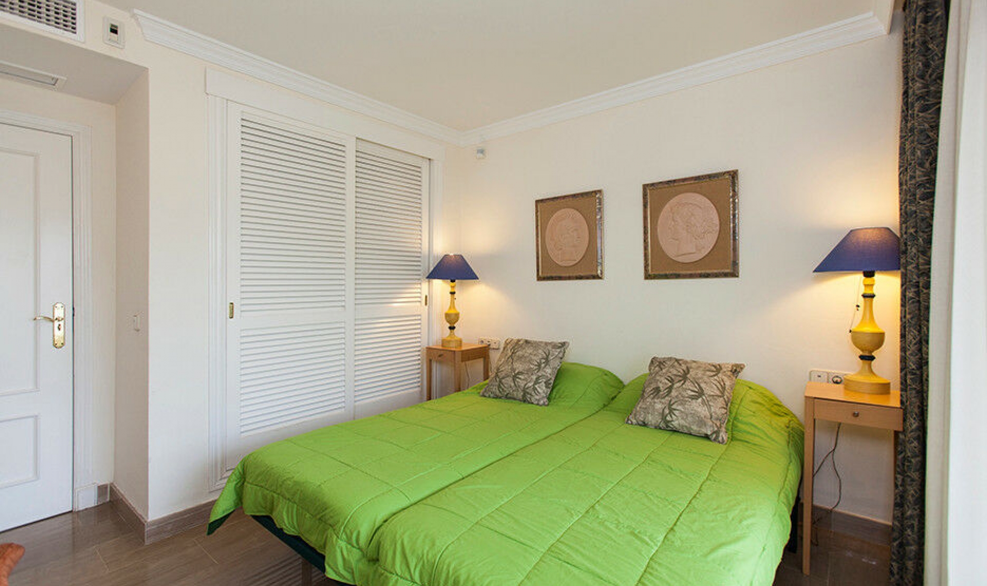 Resale - Apartment -
Elviria