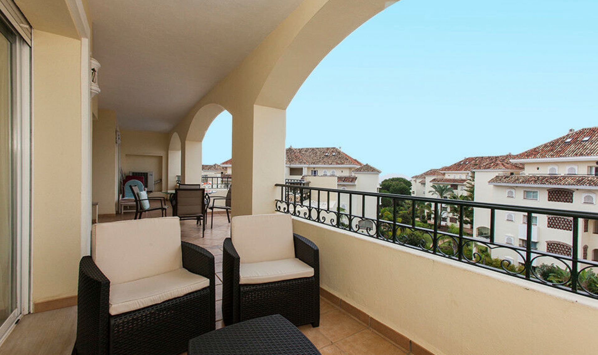 Resale - Apartment -
Elviria