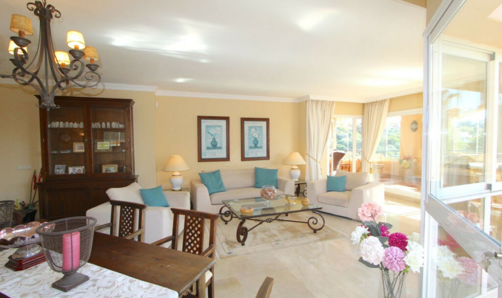 Resale - Apartment -
Elviria