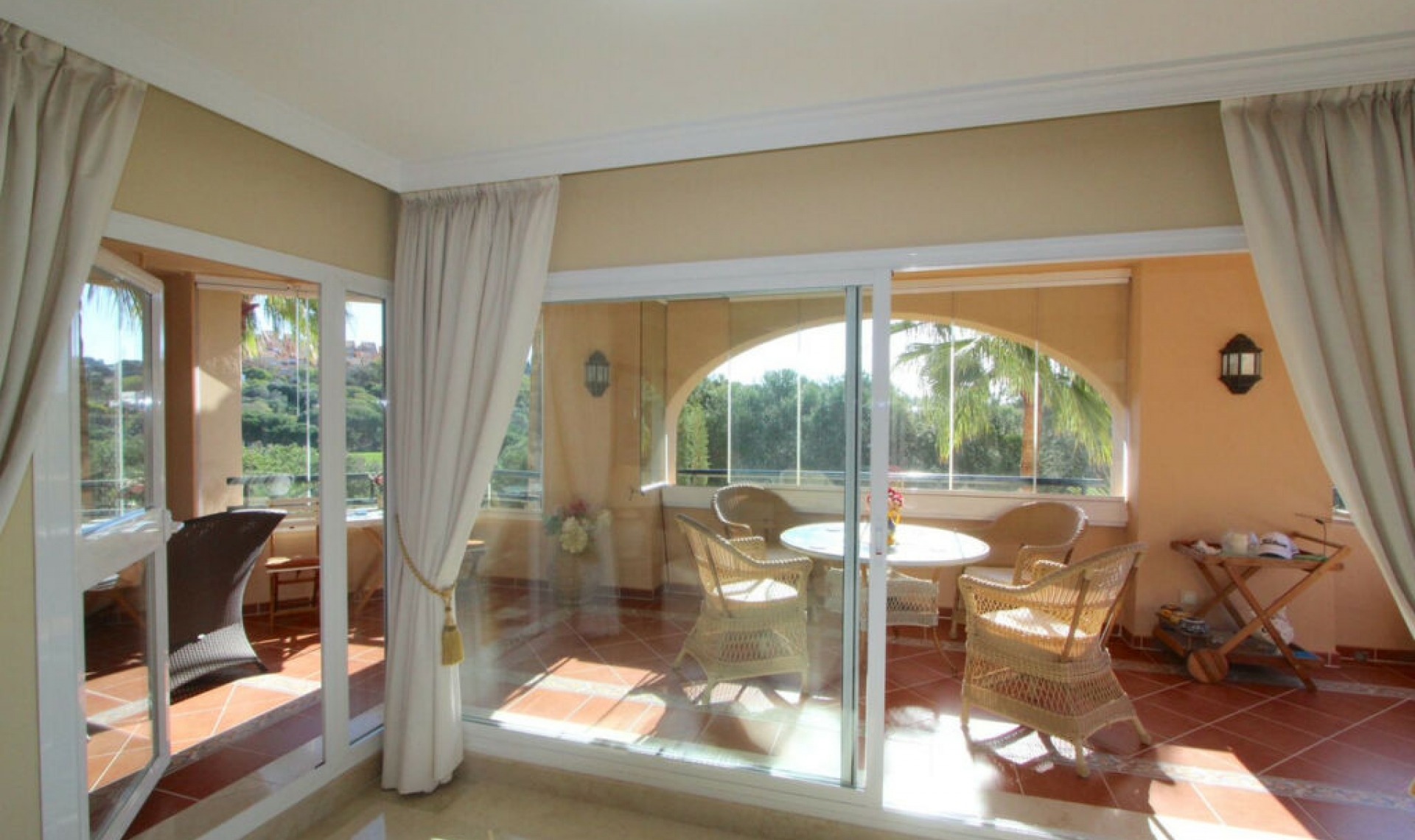 Resale - Apartment -
Elviria