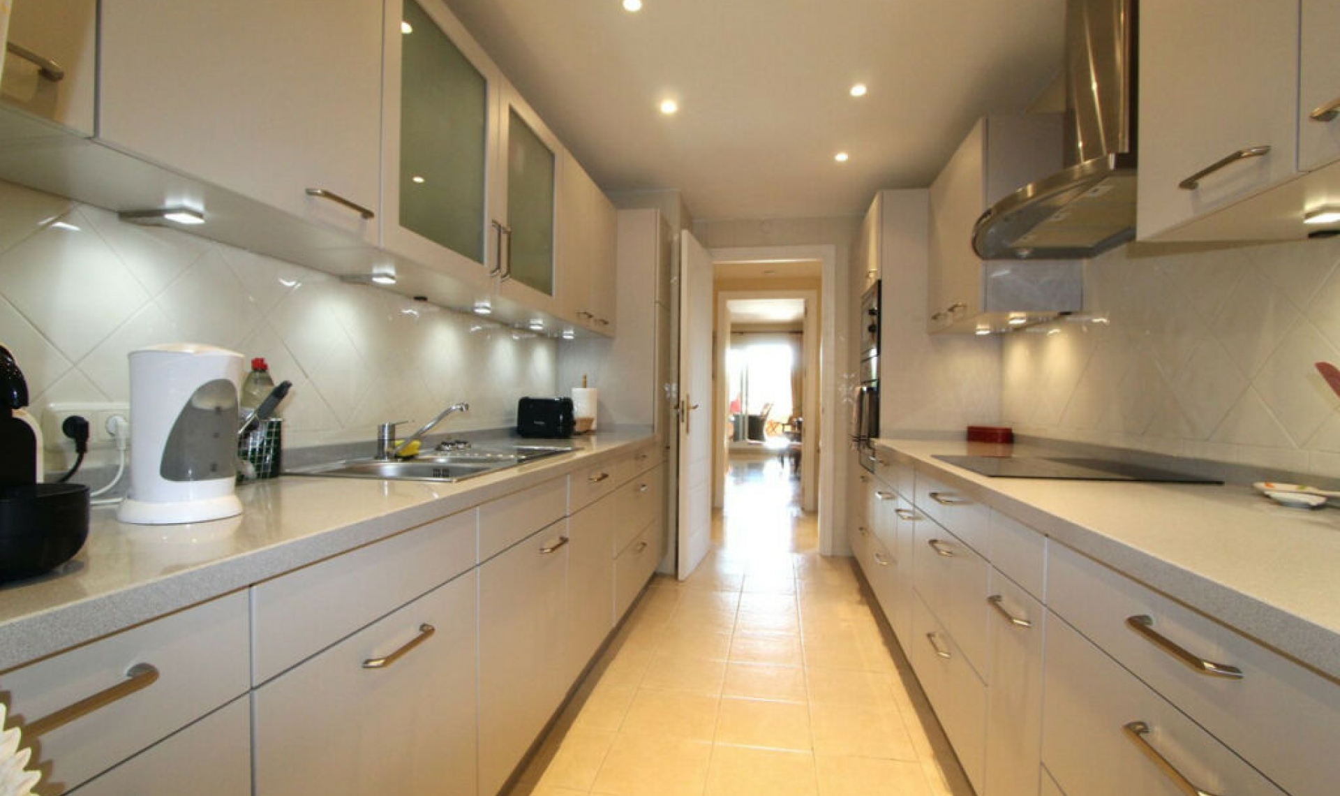 Resale - Apartment -
Elviria