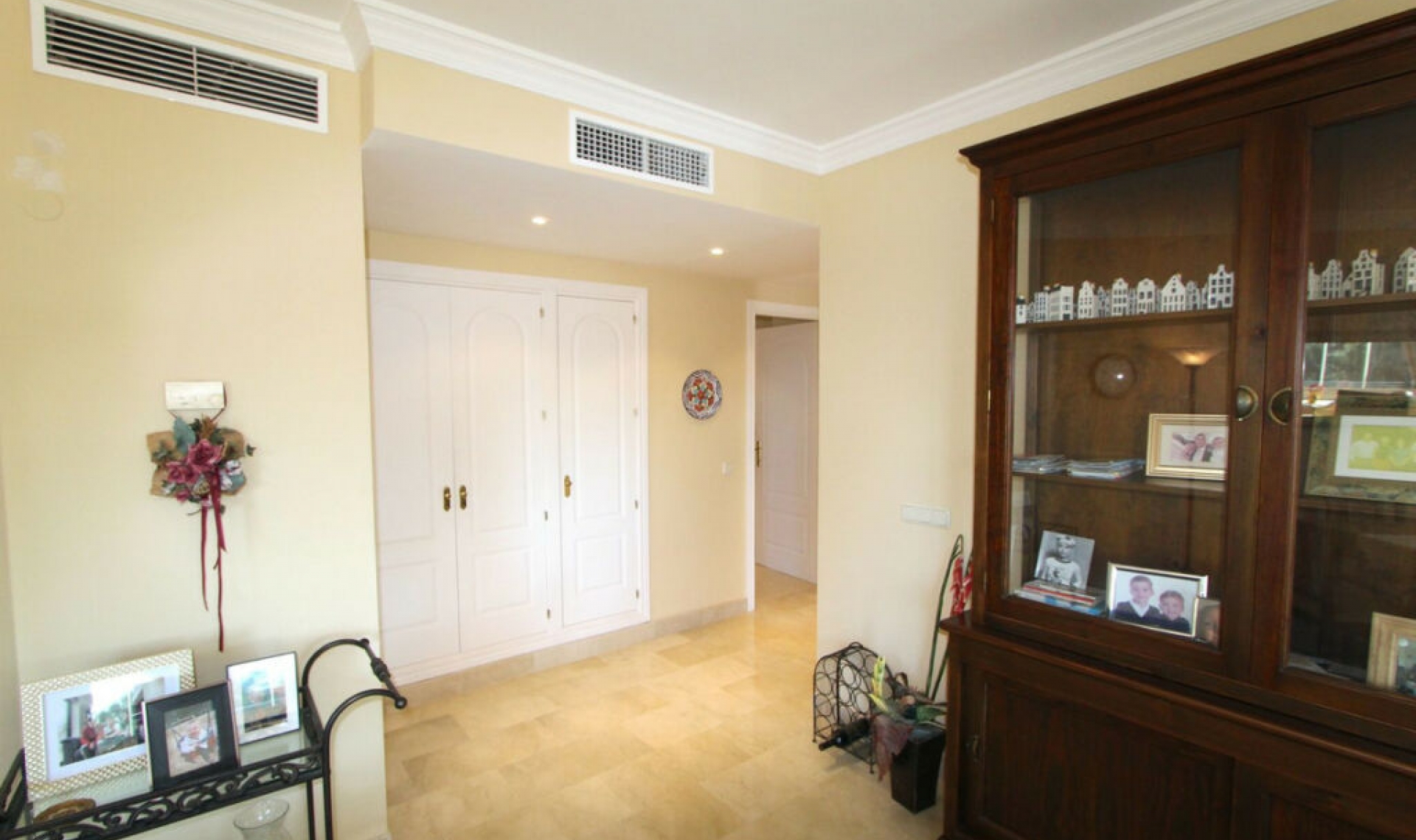 Resale - Apartment -
Elviria