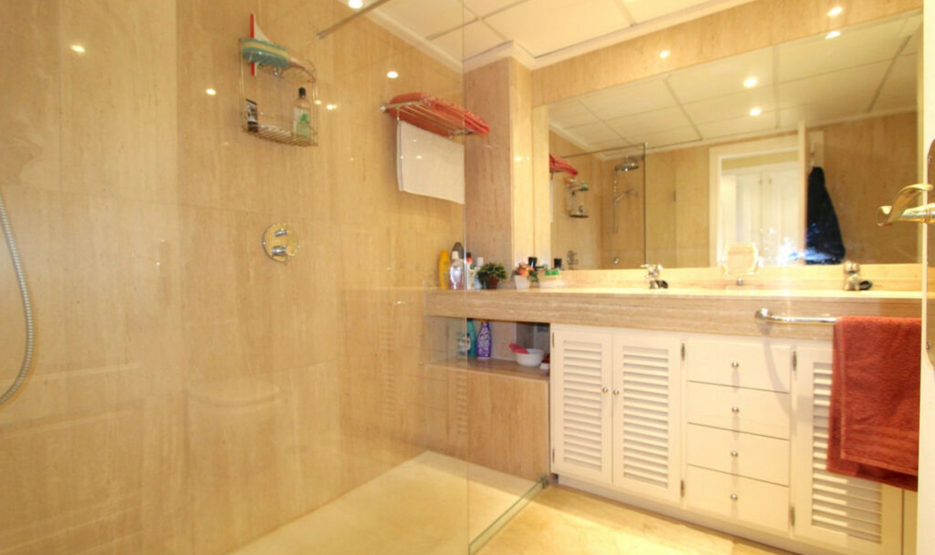 Resale - Apartment -
Elviria