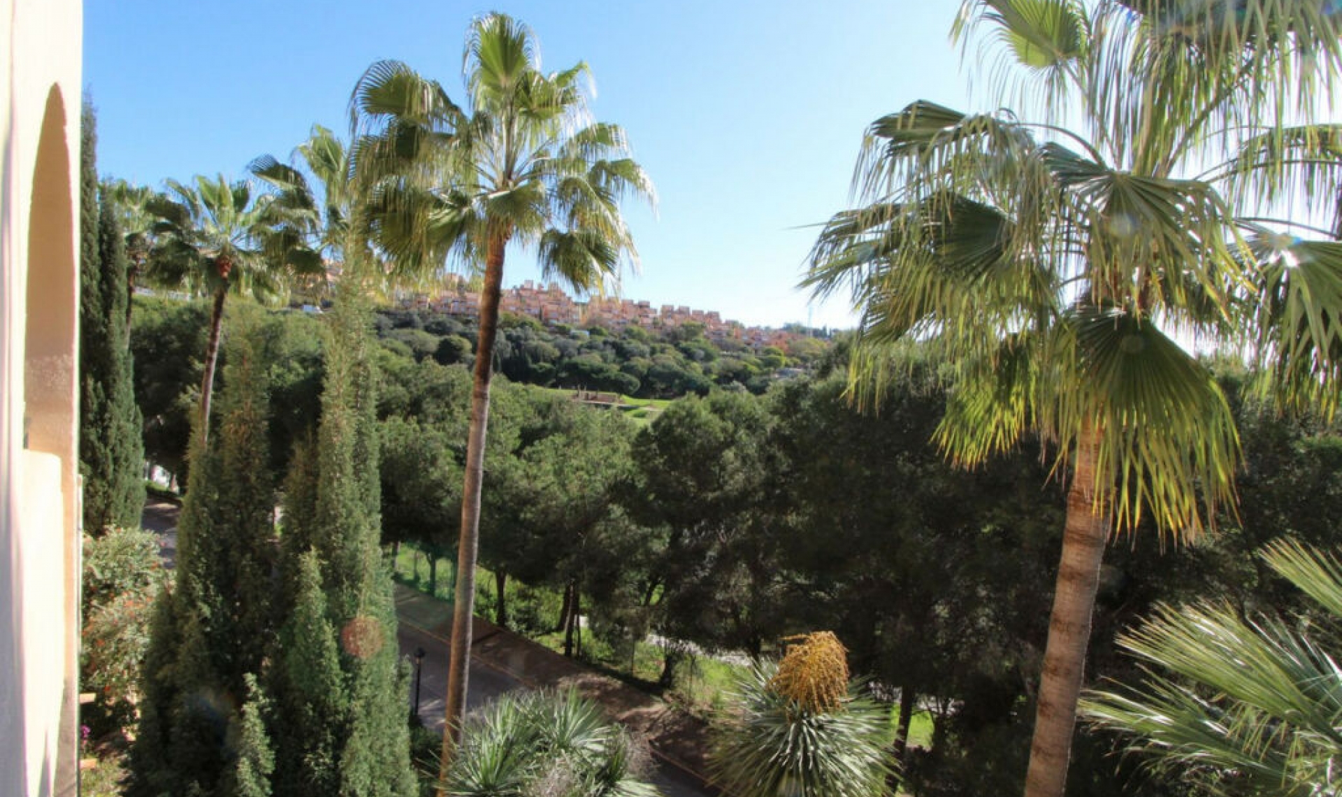 Resale - Apartment -
Elviria
