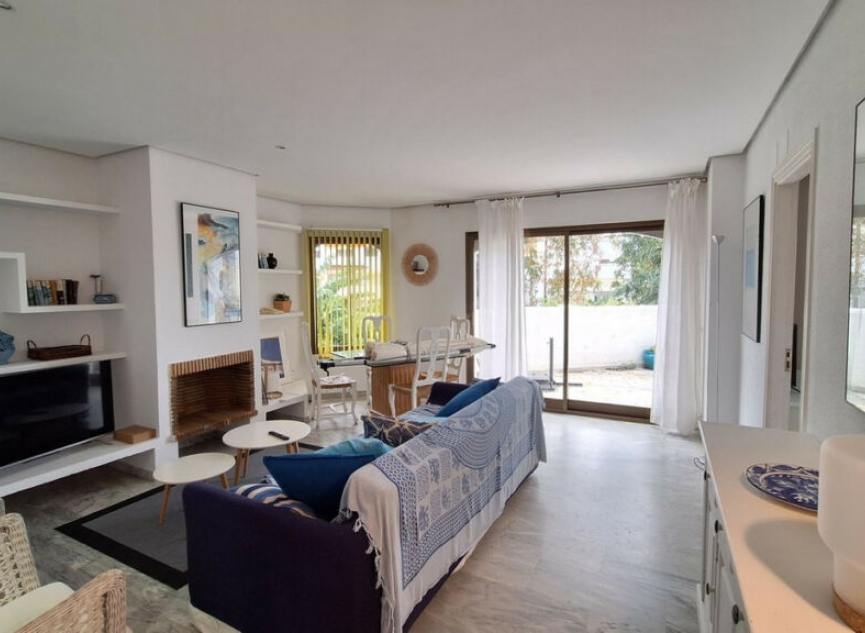 Resale - Apartment -
Elviria