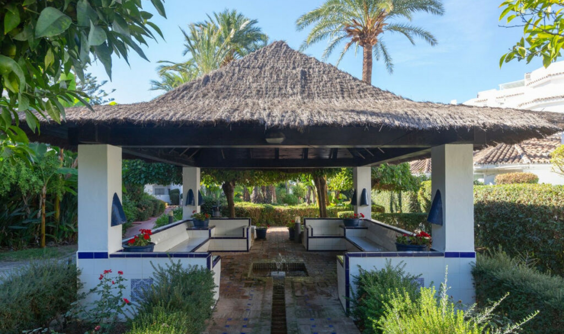 Resale - Apartment -
Elviria