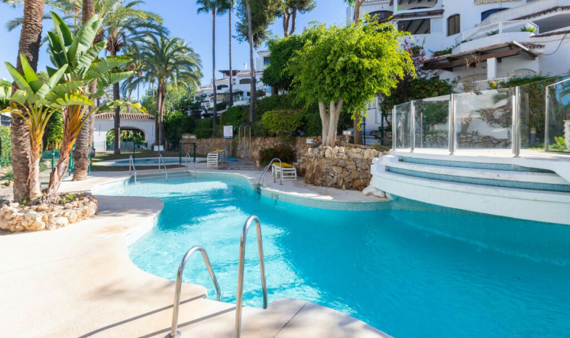 Resale - Apartment -
Elviria