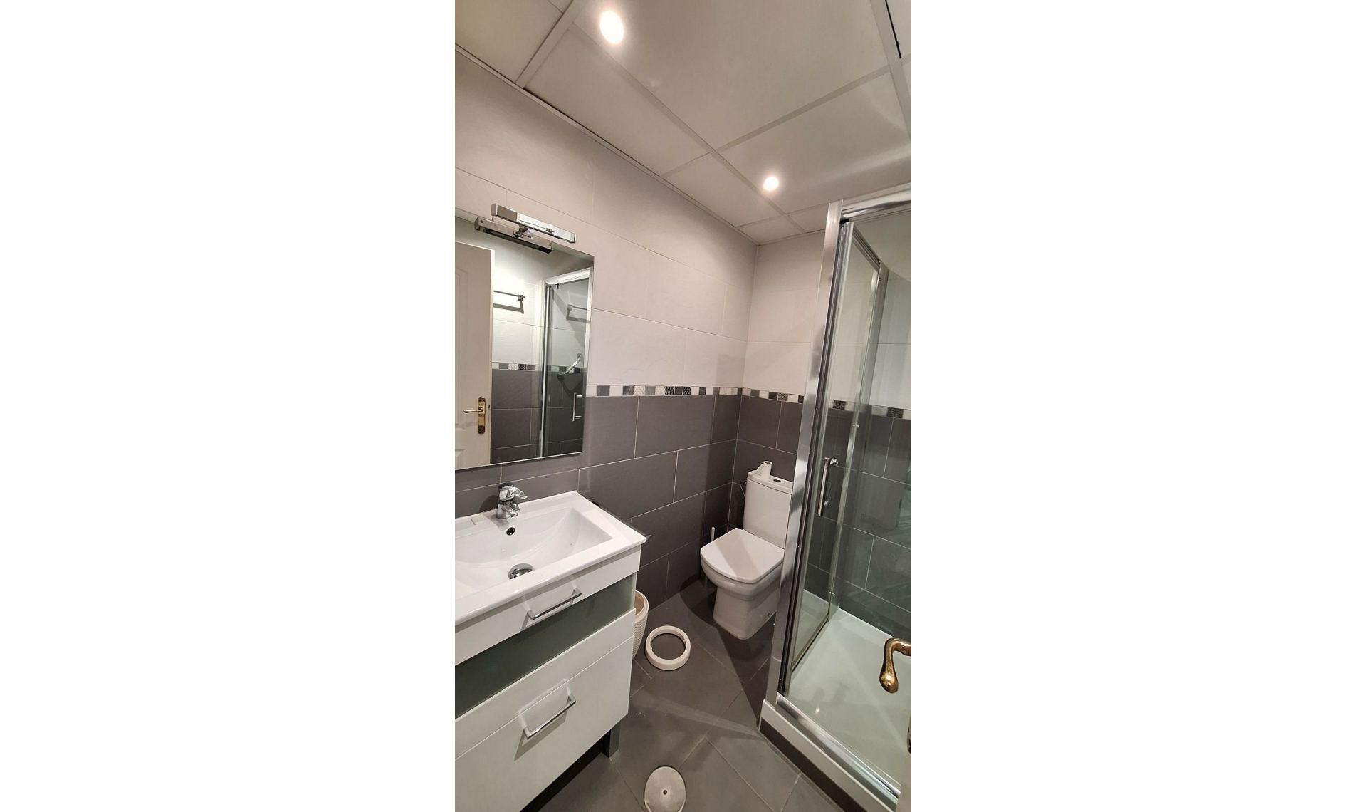 Resale - Apartment -
Elviria