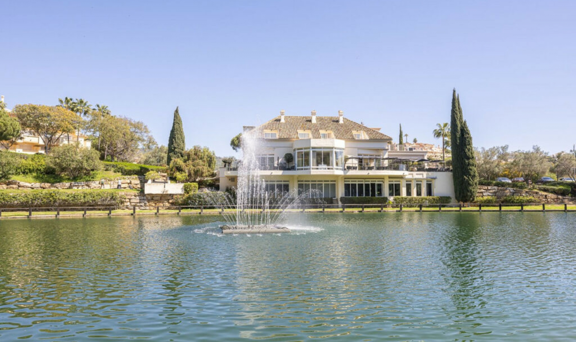 Resale - Apartment -
Elviria