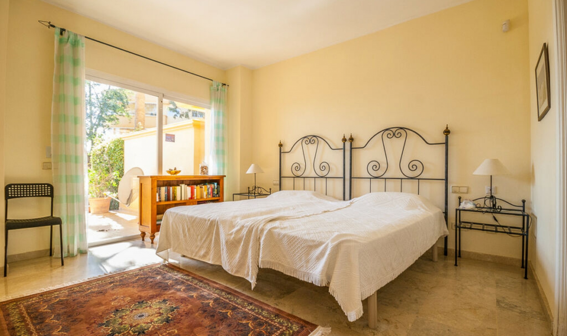 Resale - Apartment -
Elviria