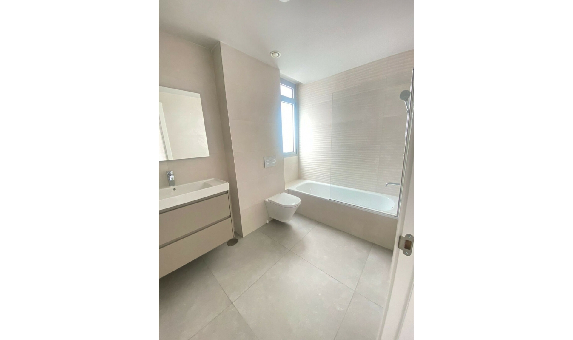 Resale - Apartment -
Elviria