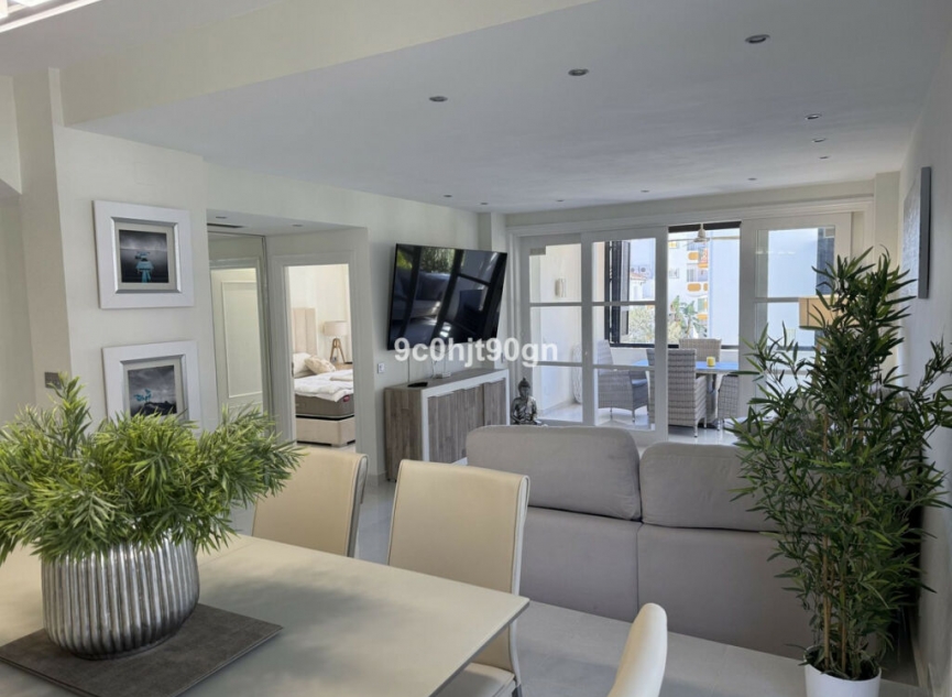 Resale - Apartment -
Elviria