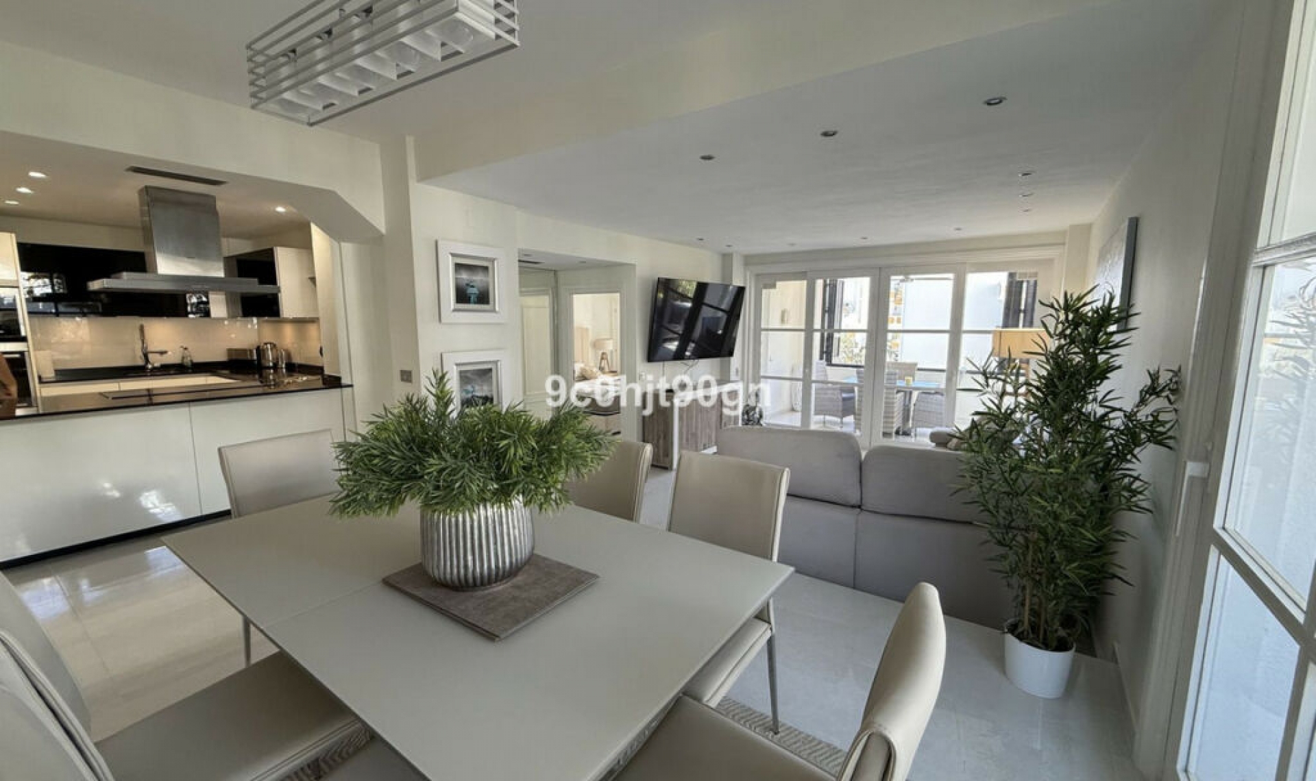 Resale - Apartment -
Elviria