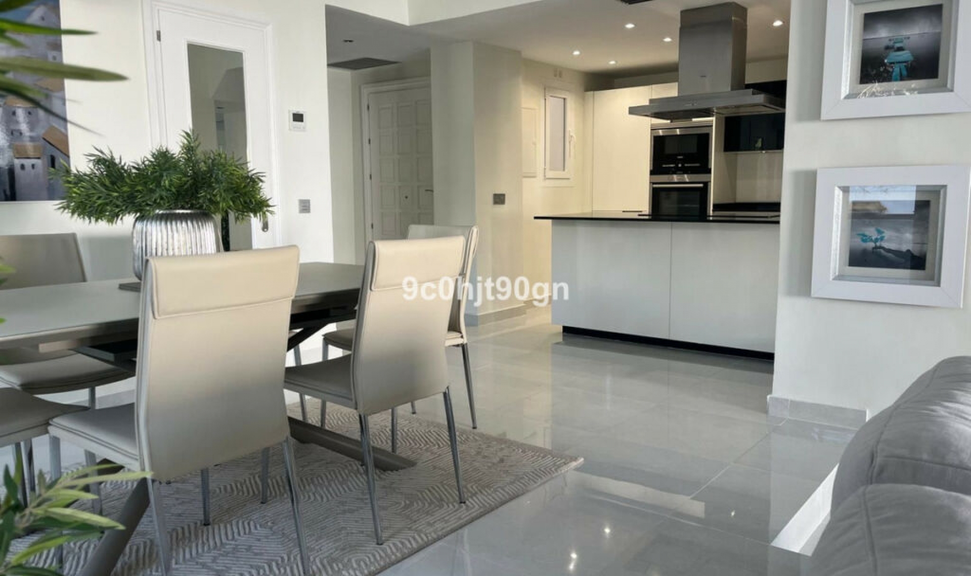 Resale - Apartment -
Elviria