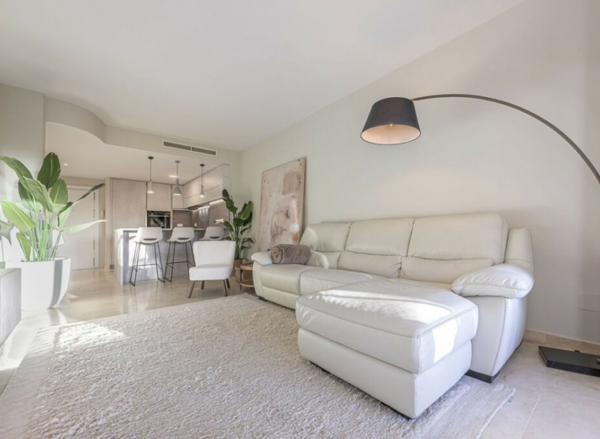 Resale - Apartment -
Elviria