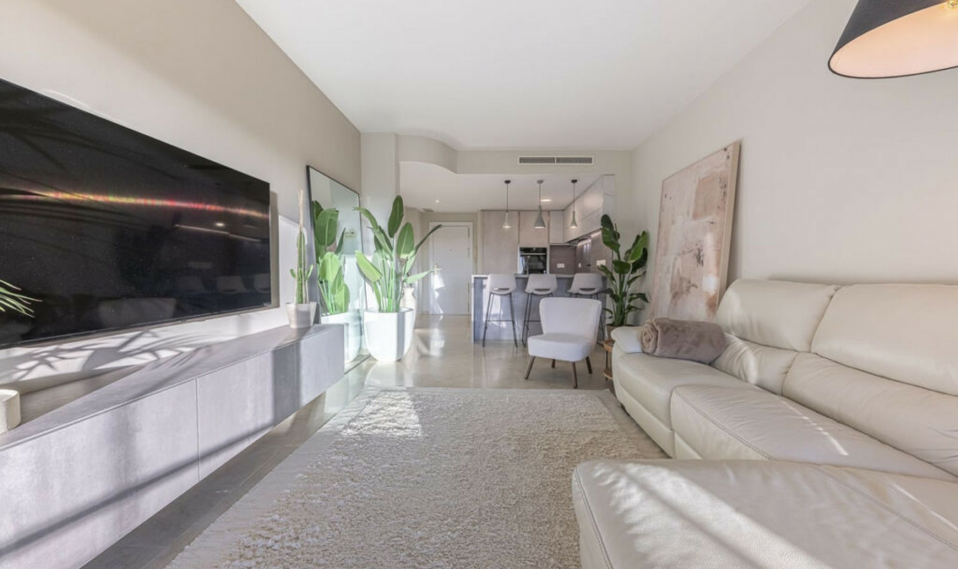 Resale - Apartment -
Elviria