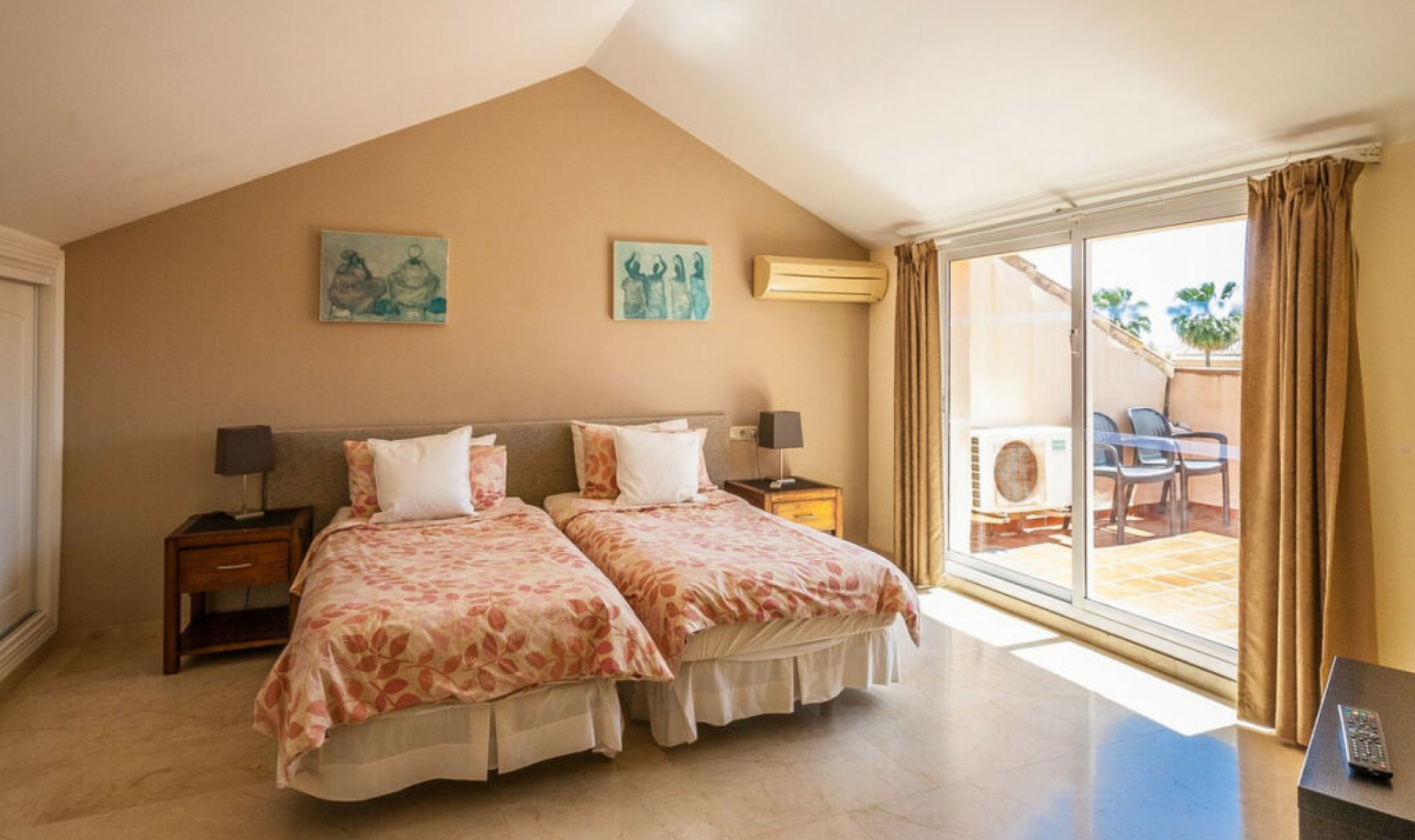 Resale - Apartment -
Elviria