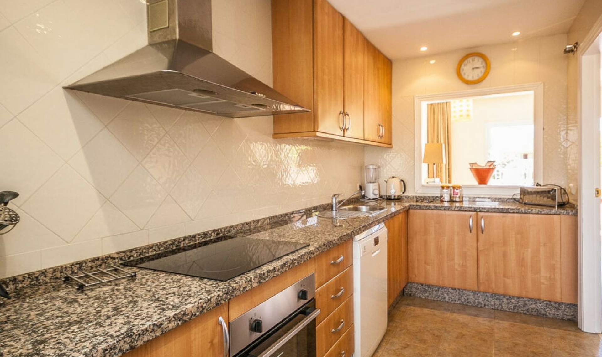 Resale - Apartment -
Elviria